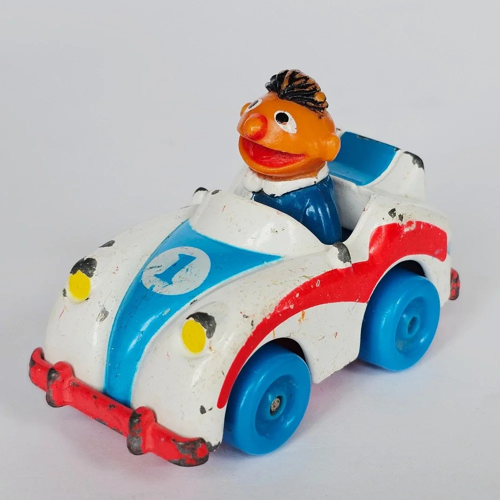 1983 Playskool Sesame‎ Street Ernie Diecast Race Car White Blue Red Vintage Toy